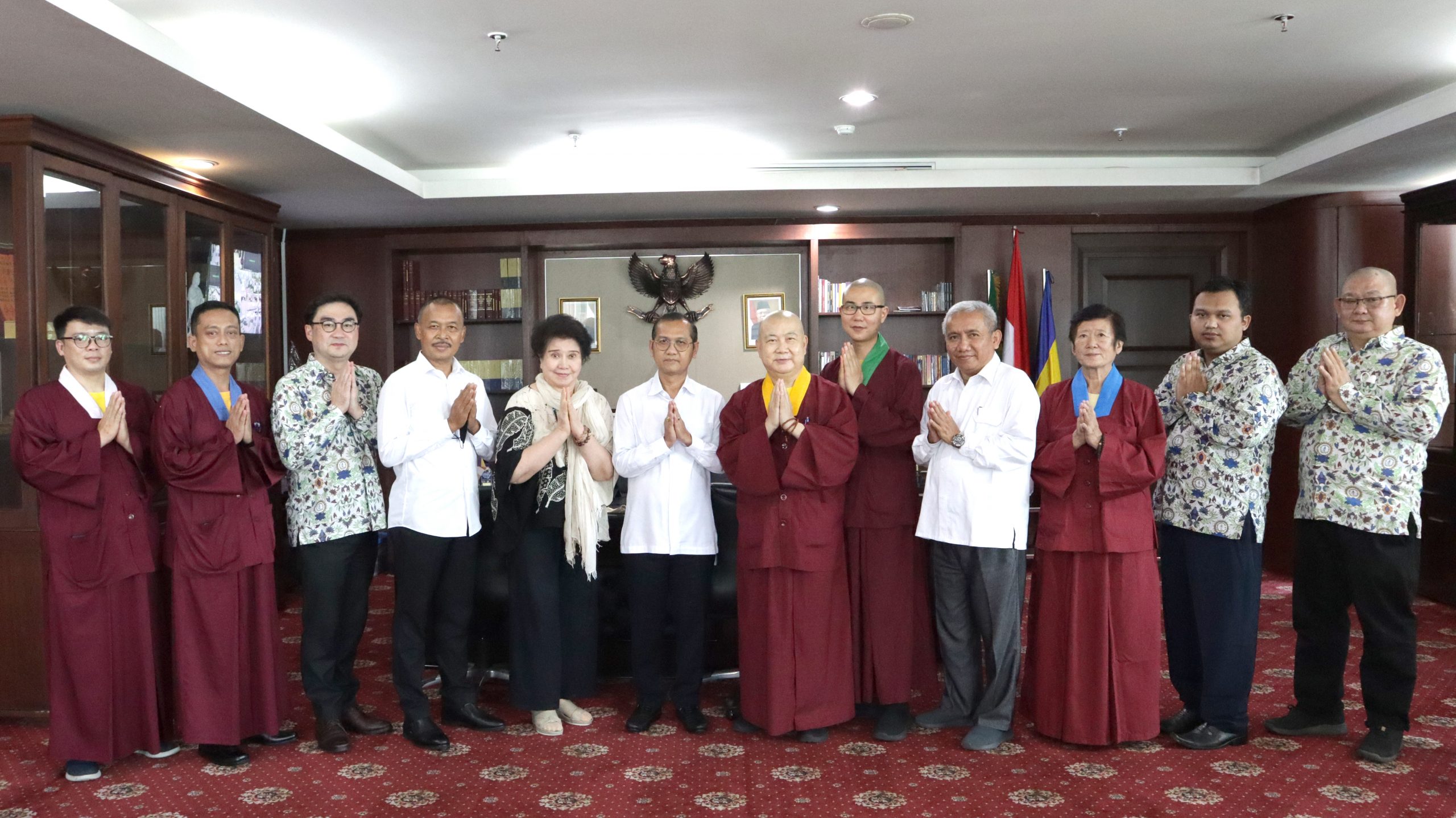 Foto Bersama Dirjen Bimas Buddha dan Majelis Zhenfo Zong Kasogatan.